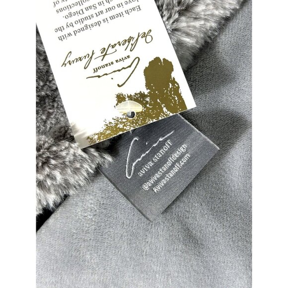 Aviva Stanoff Blanket 2 Pillow Set, Granite Grey Brick Design, Super Soft, MSRP - Picture 4 of 10